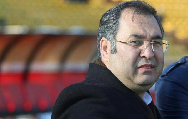 برگی‌زر: مظلومی سرمربی پدیده است/ مهاجری می‌خواهد از آب گل‌آلود ماهی بگیرد