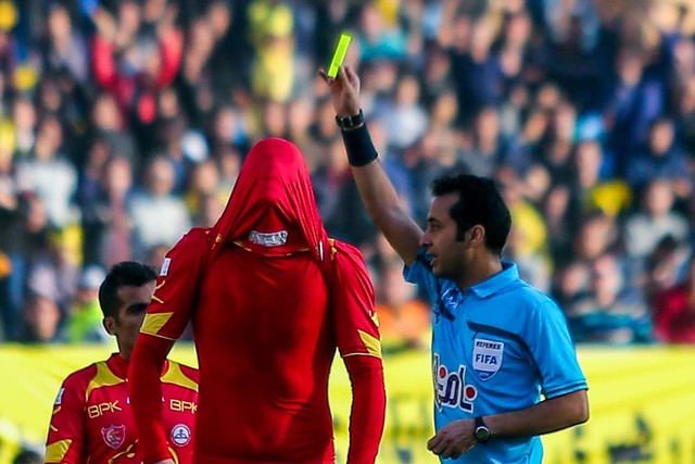 هشدار جدی فدراسیون فوتبال و احتمال حذف نفت از لیگ هشدار جدی فدراسیون فوتبال و احتمال حذف نفت از لیگ