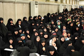  دیدار هزاران نفر از قشرهای مختلف مردم قم با مقام معظم رهبری