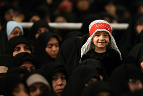  دیدار هزاران نفر از قشرهای مختلف مردم قم با مقام معظم رهبری