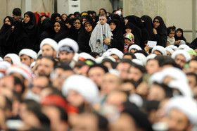  دیدار هزاران نفر از قشرهای مختلف مردم قم با مقام معظم رهبری