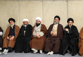  دیدار هزاران نفر از قشرهای مختلف مردم قم با مقام معظم رهبری