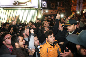 حال و هوای حسینیه شماره یک جماران در کنار پیکر یار امام و رهبری
