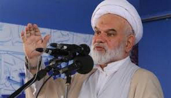 در بررسی‌ها رأفت‌ اسلامی سرلوحه کار باشد