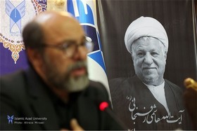 آیت الله هاشمی با سرپنجه تدبیر و صبر گره گشای مشکلات دانشگاه بود