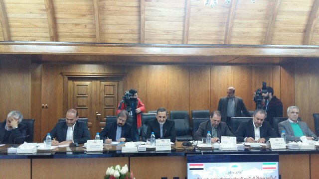 ولایتی: ایران قاطعانه مخالف حضور آمریکا در اجلاس آستانه است
 ولایتی: ایران قاطعانه مخالف حضور آمریکا در اجلاس آستانه است