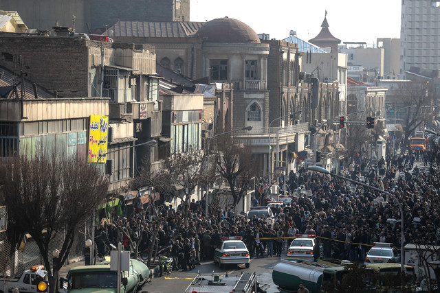 گاز ساختمانهای اطراف قطع شد/ساختمان پلاسکو به گاز استان تهران وصل نبود گاز ساختمانهای اطراف قطع شد/ساختمان پلاسکو به گاز استان تهران وصل نبود