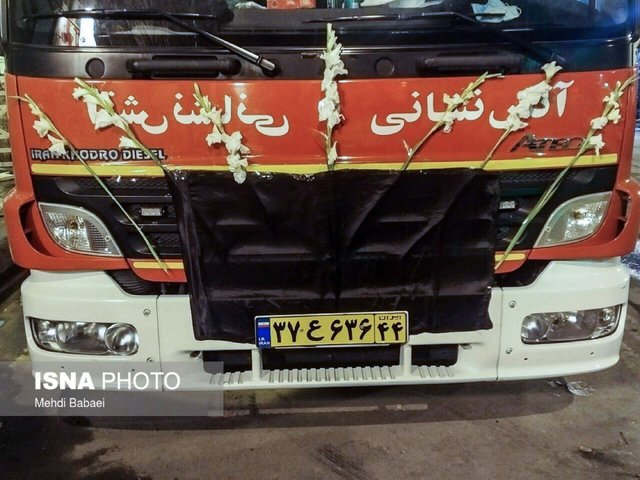 دو روایت متفاوت از وابستگان آتشنشانان پلاسكو دو روایت متفاوت از وابستگان آتشنشانان پلاسكو