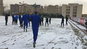 برخورد گرم رحمتی با آندو در تمرین استقلال