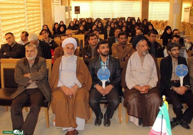 دانشگاهیان مسئولیت خطیری در فرهنگ سازی جامعه دارند