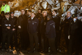 بازدید مسولین بیت رهبری از محل حادثه پلاسکو