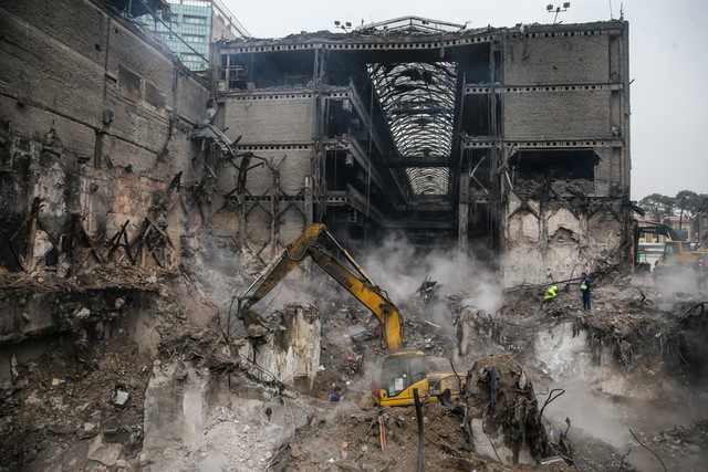 عملیات ساخت ساختمان پلاسکو جمعه دهم آذرماه آغاز میشود نهمین روز حادثه پلاسکو