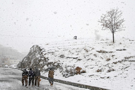 تلاش برای بازگشایی راه سقز - مریوان/ راه ۱۰۰ روستای کردستان همچنان مسدود