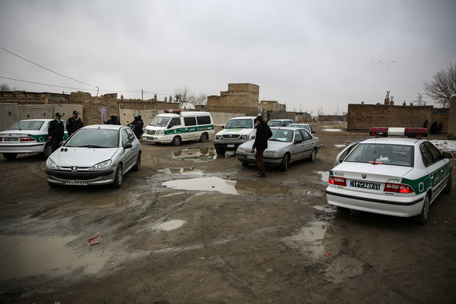 عکس تزئینی است برخورد پلیس با موادفروشان خرد در پارکها و اطراف مدارس