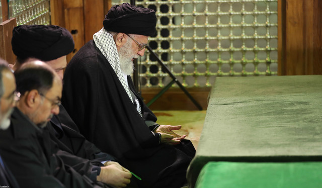 حضورمقام معظم رهبری در حرم مطهر امام راحل و گلزار شهدای بهشت زهرا