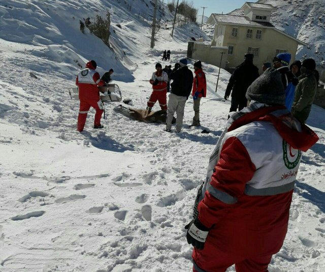 سقوط بهمن در آبعلی جان 3نفر را گرفت