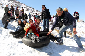 تیوب بازی در برف - اراک