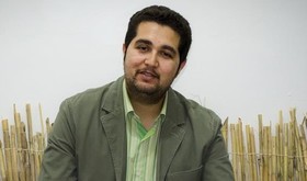 برخی طنزپردازان از آن‌ طرف بام می‌افتند