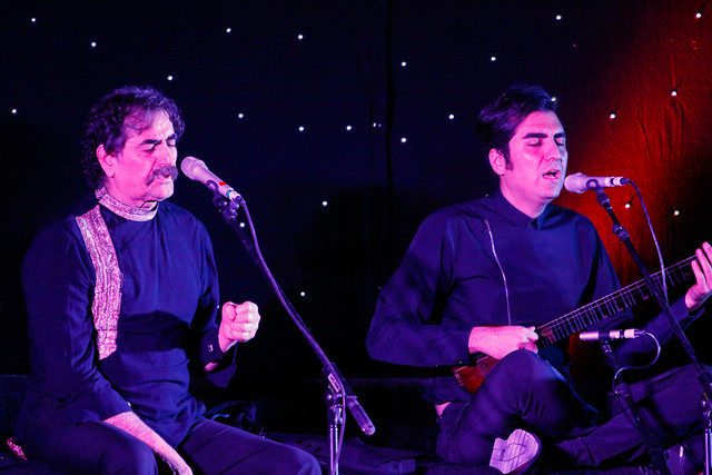 کنسرت ناظریها برگزار نشد/ انتقال شهرام ناظری به بیمارستان کنسرت شهرام و حافظ ناظری - بندرعباس