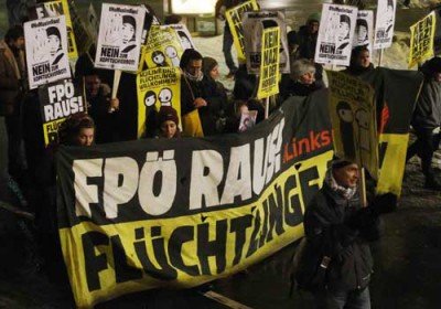 اعتراضات در اتریش علیه ممنوعیت احتمالی استفاده از برقع