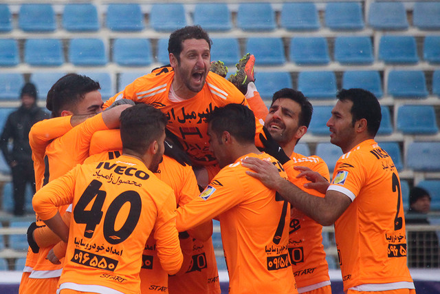 کلانتری: فغانی به نفع استقلال سوت می‌زد/ حواسم نبود کارت زرد دارم