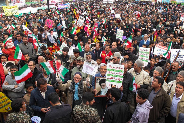 عکس خبر آرشیوی است آغاز مراسم راهپیمایی ۲۲ بهمن در یاسوج