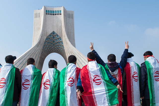 آغاز رسمی مراسم سی‌و نهمین فجر انقلاب اسلامی در سراسر کشور + مسیرها