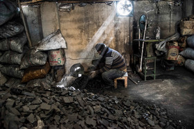 تخریب 8 چاه زغال غیرمجاز در شهر کوشک