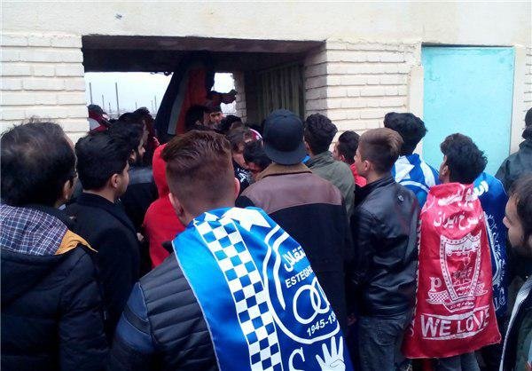 درآمد میلیاردی سامانه هواداری سرخابیها به جیب چه کسی میرود؟ درآمد میلیاردی سامانه هواداری سرخابیها به جیب چه کسی میرود؟