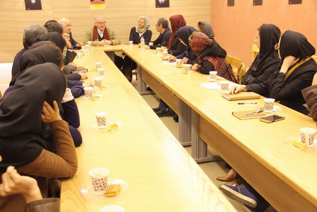 تمجید «مارتین موزباخ» از زبان و ادب فارسی 