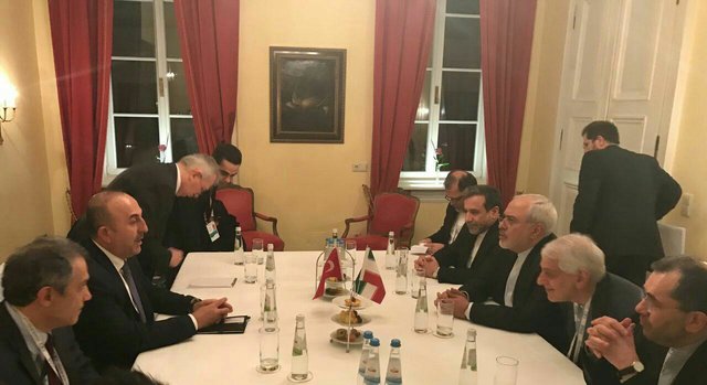 دیدار ظریف با همتای ترک و فرانسوی خود در مونیخ دیدار ظریف با همتای ترک و فرانسوی خود در مونیخ