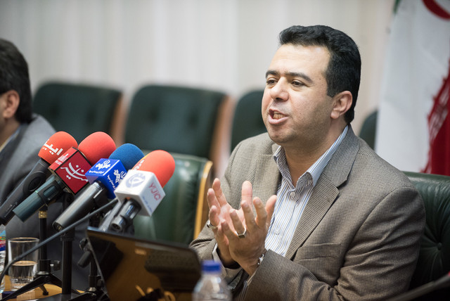 استفاده دولت از تنخواه کم شده است  استفاده دولت از تنخواه کم شده است