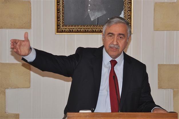 مذاکرات اتحاد مجدد قبرس از سر گرفته میشود مذاکرات اتحاد مجدد قبرس از سر گرفته میشود