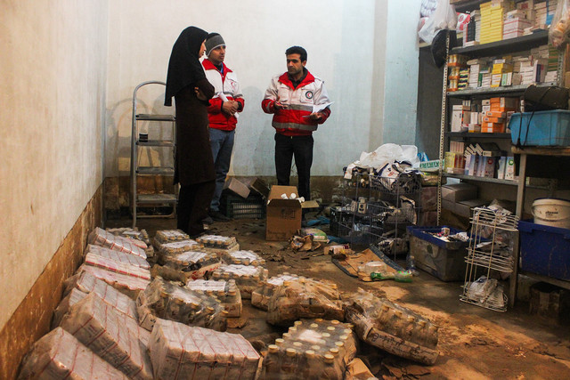 امدادرسانی به 377 خانوار سیل زده خوزستان/ اسکان 811 نفر در اردوگاه های اسکان موقت امدادرسانی به 377 خانوار سیل زده خوزستان/ اسکان 811 نفر در اردوگاه های اسکان موقت