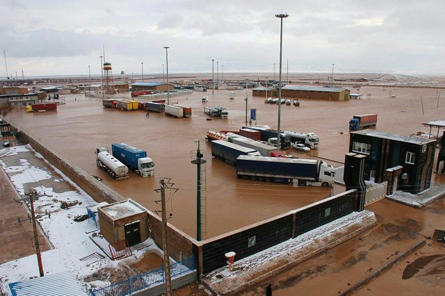 مرز دوغارون بازدید 11 نفر از سفرا و دیپلماتهای خارجی از مرز دوغارون