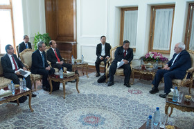 دیدار محمد جواد ظریف با وزیر هماهنگ کننده اقتصاد اندونزی