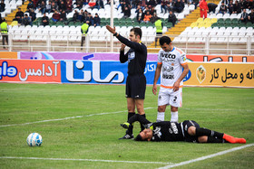 دیدار تیم های فوتبال تراکتور سازی تبریز و سایپا