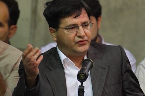 ویدئو / احمد عزیزی و شعری که ناتمام ماند
