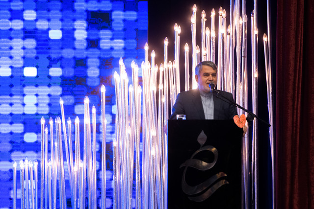 دفاع تمام قد وزیر فرهنگ و ارشاد اسلامی از فضای مجازی