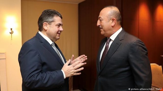 وزیر خارجه آلمان: برلین و آنکارا برای بهبود روابط تلاش می‌کنند