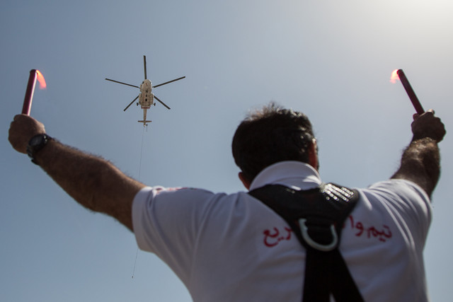 عکس تزیینی است با بالگرد عازم منطقه هستیم