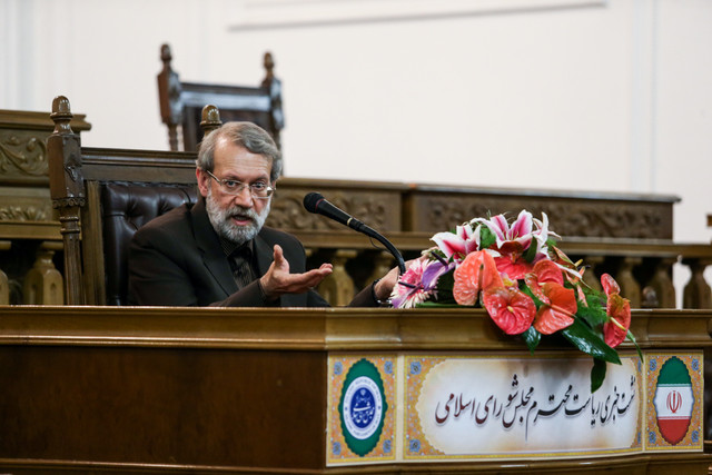 تأکید لاریجانی بر ارایه هرچه زودتر گزارش حادثه پلاسکو