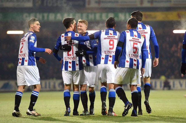 پیروزی هیرنفین در شب گلزنی قوچان‌نژاد