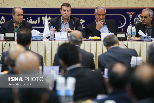 دوگانه کفاشیان و بهاروند/ مخالفان تغییر چه کسانی هستند؟ دوگانه کفاشیان و بهاروند/ مخالفان تغییر چه کسانی هستند؟