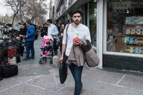 روزهای آخر سال ۹۵ - خيابان انقلاب بين خيابان فلسطين و دانشگاه