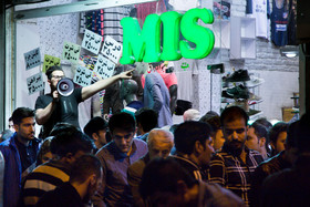 بهار ، تهران ، شور و اشتیاق - خیابان جمهوری