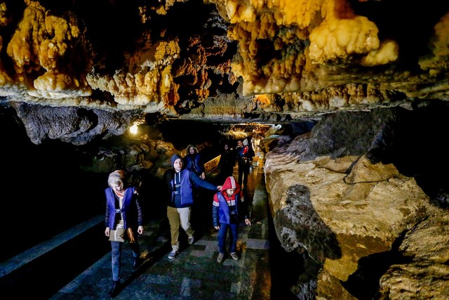 خطر نابودی در کمین ۱۰ غار/گردشگری غیرمسوولانه بلای جان غارهای  ایران خطر نابودی در کمین ۱۰ غار/گردشگری غیرمسوولانه بلای جان غارهای  ایران