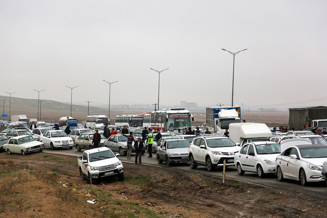 تشریح تصادف زنجیرهای عوارضی ملکآباد تشریح تصادف زنجیرهای عوارضی ملکآباد