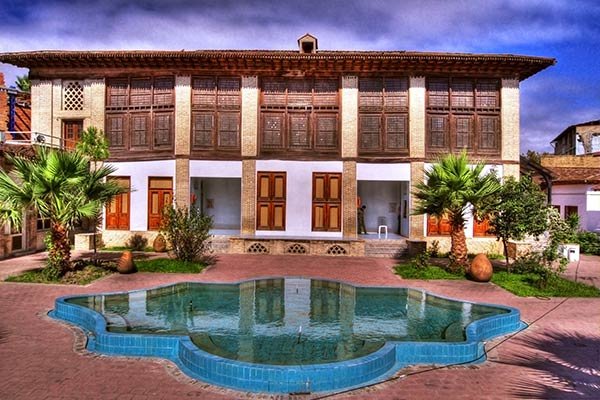 سفر از کویر به مازندران/ مفتون گونهگونِ رنگها