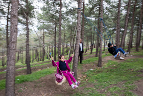 سیزده فروردین ، روز آشتی با طبیعت -  پارک چیتگر